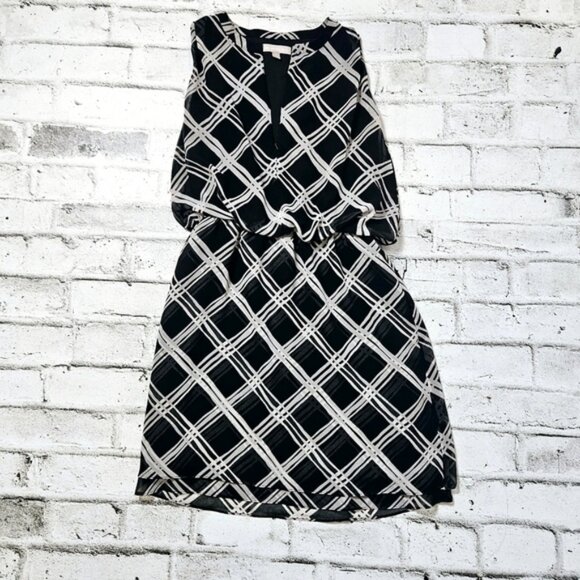 Banana Republic Chiffon Black and Grey Dress Zipper in the Front - Picture 6 of 10